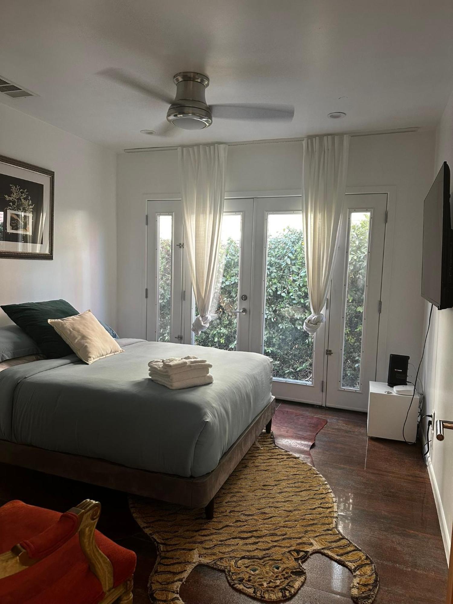 Spacious Resort Getaway @ Echo Park Ranch - Luxury Indoor/ Outdoor Home Steps From Sunset Blvd, Echo Park Lake, Dodgers Stadium Лос Анджелис Екстериор снимка